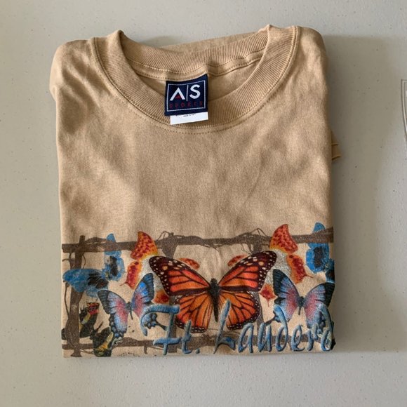 NWOT Size L Florida Tan T-shirt w/butterflies - Picture 9 of 9